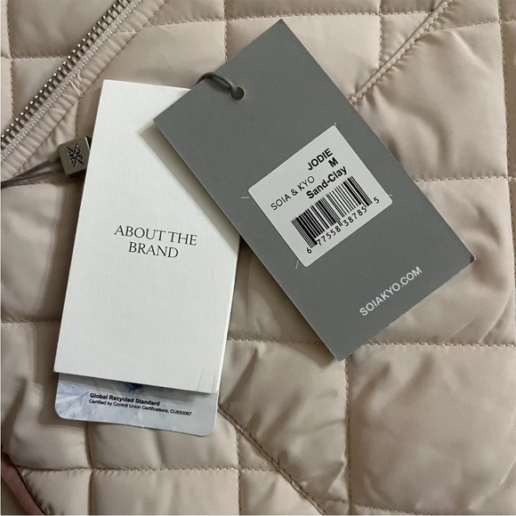 Soia & Kyo Jodie Reversible Quilted Bomber Jacket Sand/Clay Medium NWT Ret. $295 - Picture 9 of 9